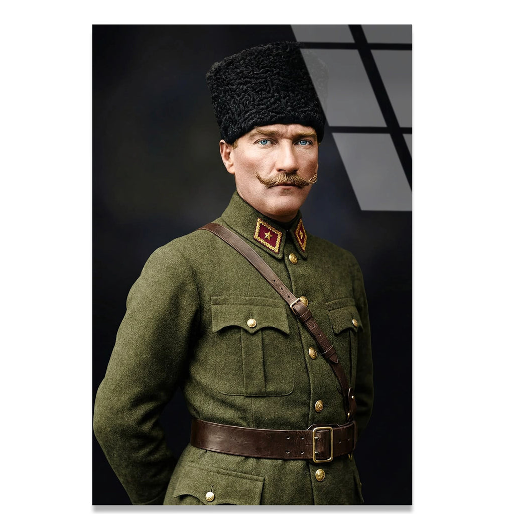 ATATÜRK KALPAKLI KOMUTAN - CAM TABLO - DEG0582