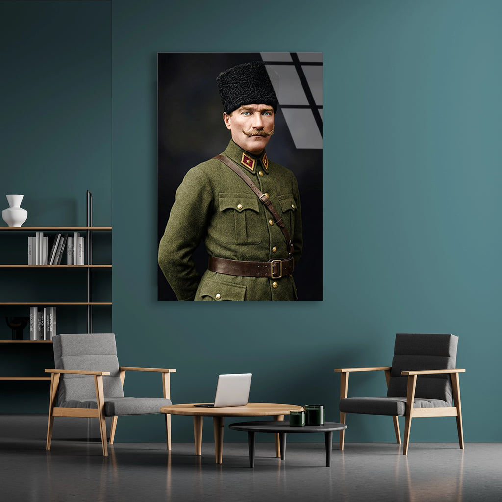 ATATÜRK KALPAKLI KOMUTAN - CAM TABLO - DEG0582