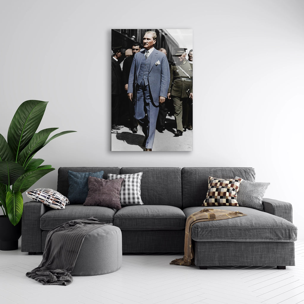ATATÜRK MAVİ TAKIM ELBİSE - CAM TABLO - DEG0588