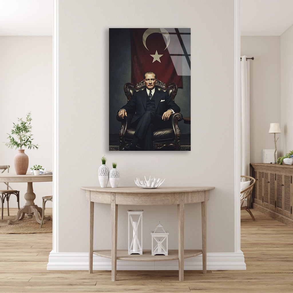 ATATÜRK TÜRK BAYRAĞI ÖNÜNDE - CAM TABLO - DEG0590