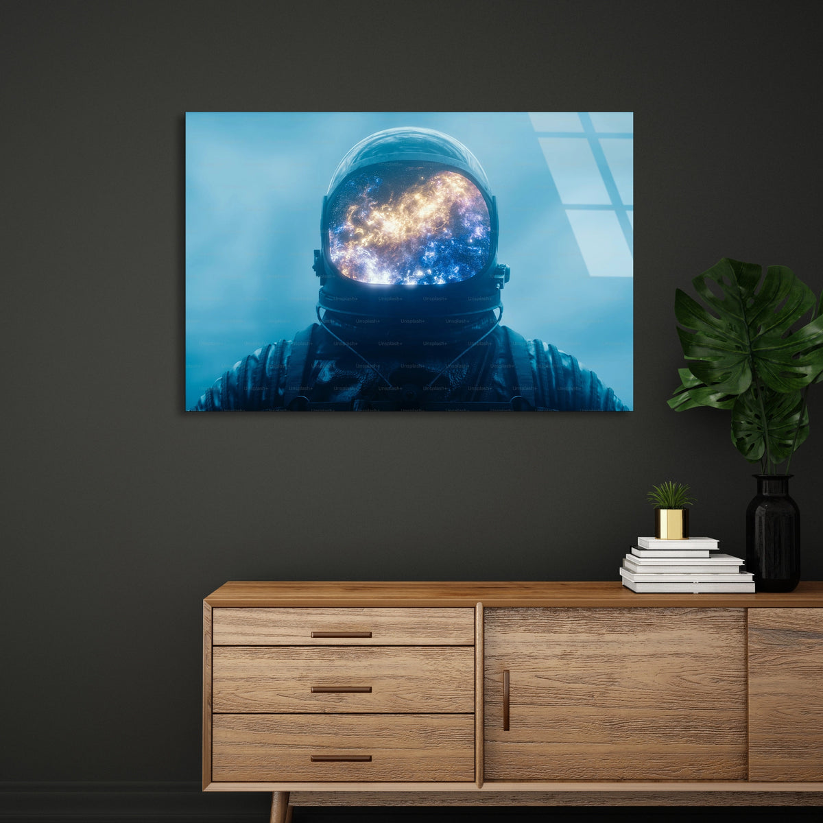 Astronot Kaskı Galaksi Cam Tablo