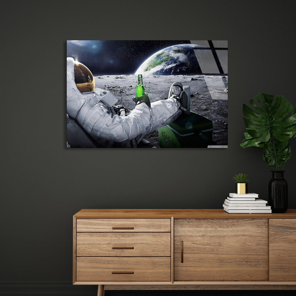 Ayda Uzanan Astronot Cam Tablo