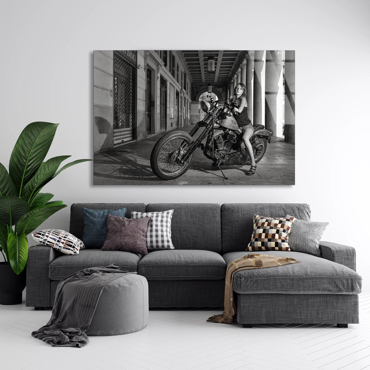 Chopper Motosiklet Kadın Cam Tablo