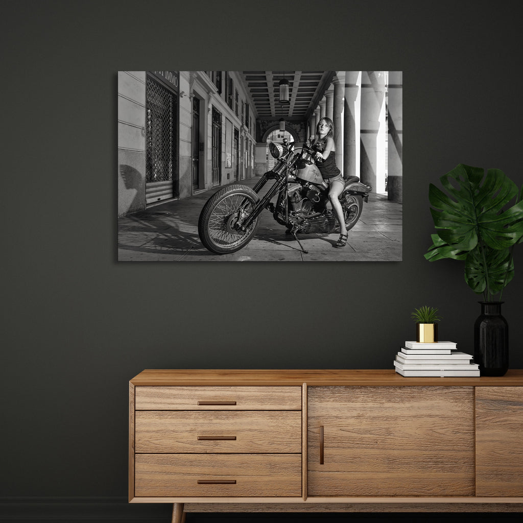 Chopper Motosiklet Kadın Cam Tablo