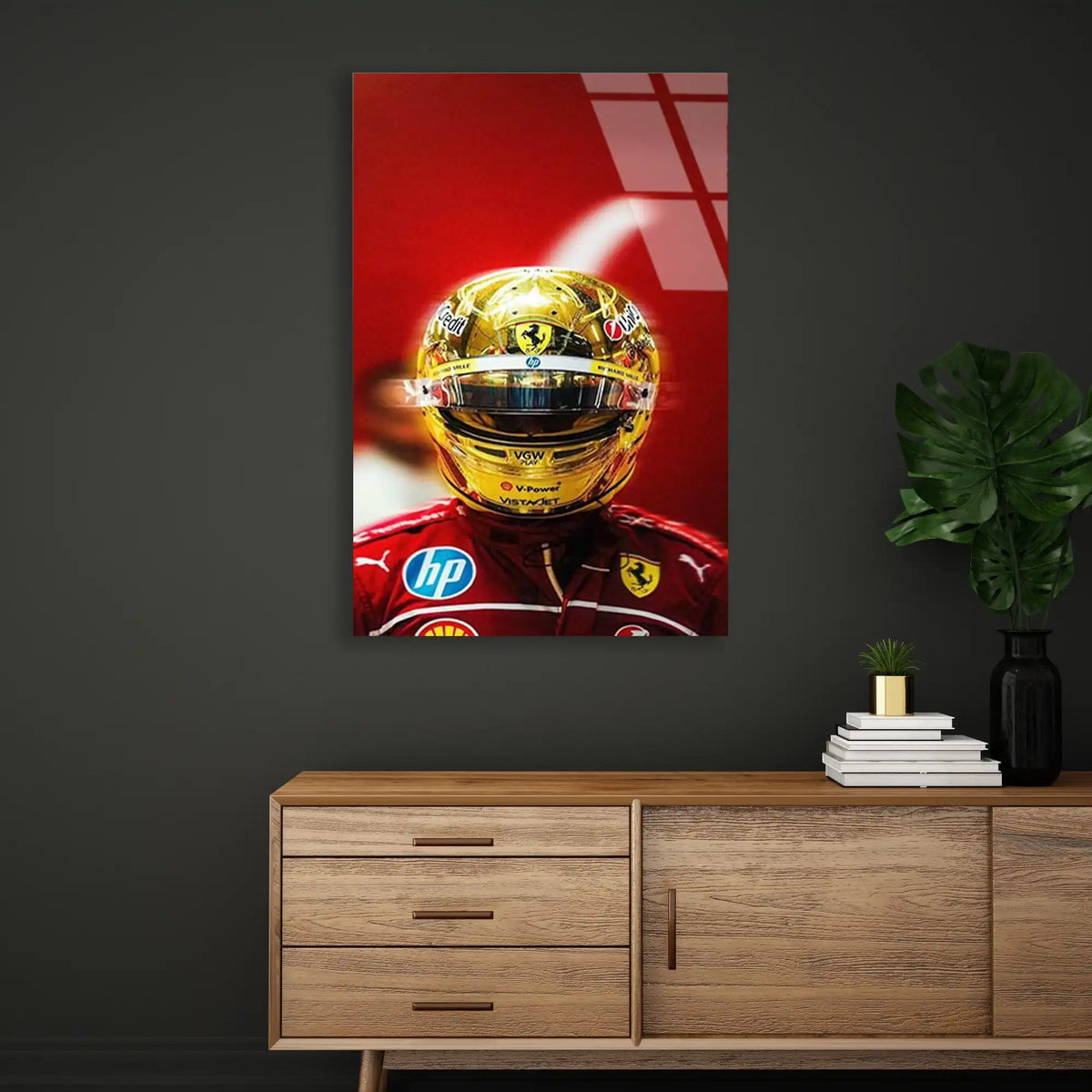 Ferrari Altın Kask F1 Cam Tablo – Formula 1 Duvar Dekoru - DEG0893