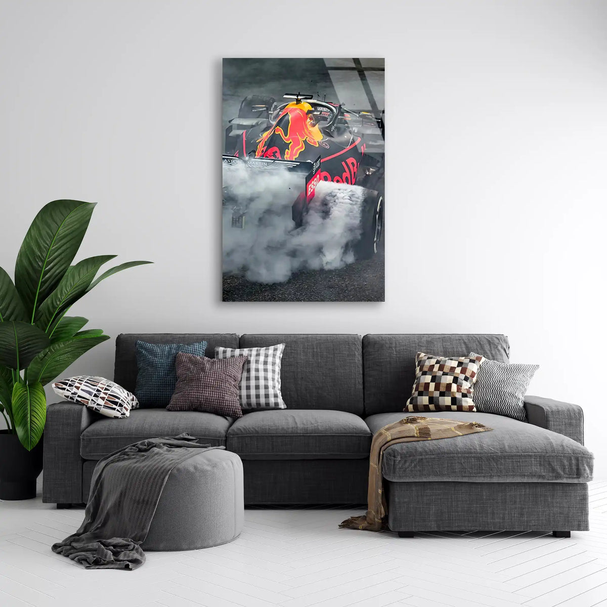 Red Bull Lastik Yakma F1 Cam Tablo – Formula 1 Duvar Dekoru - DEG0865
