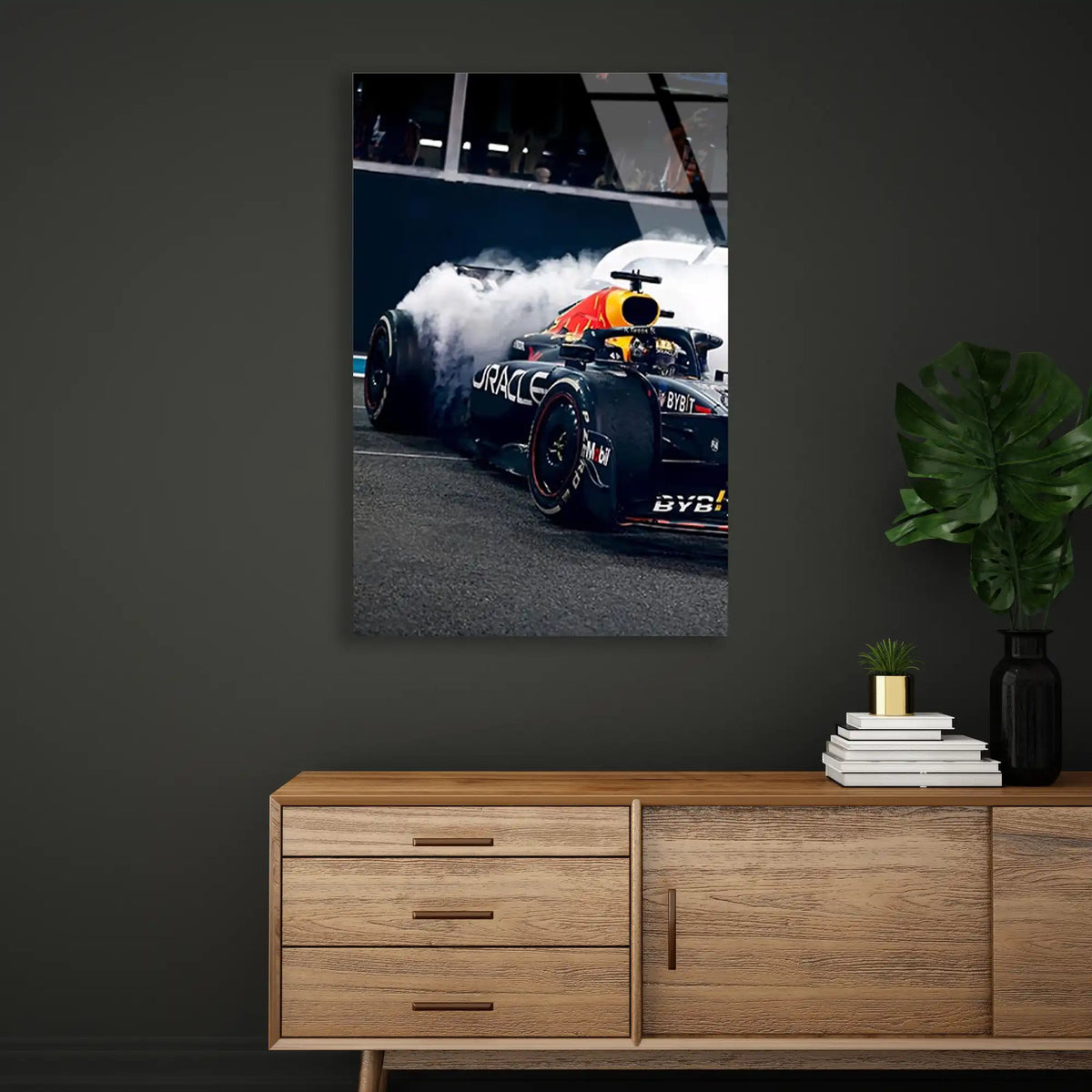 Red Bull Lastik Yakma F1 Cam Tablo – Formula 1 Duvar Dekoru - DEG0881