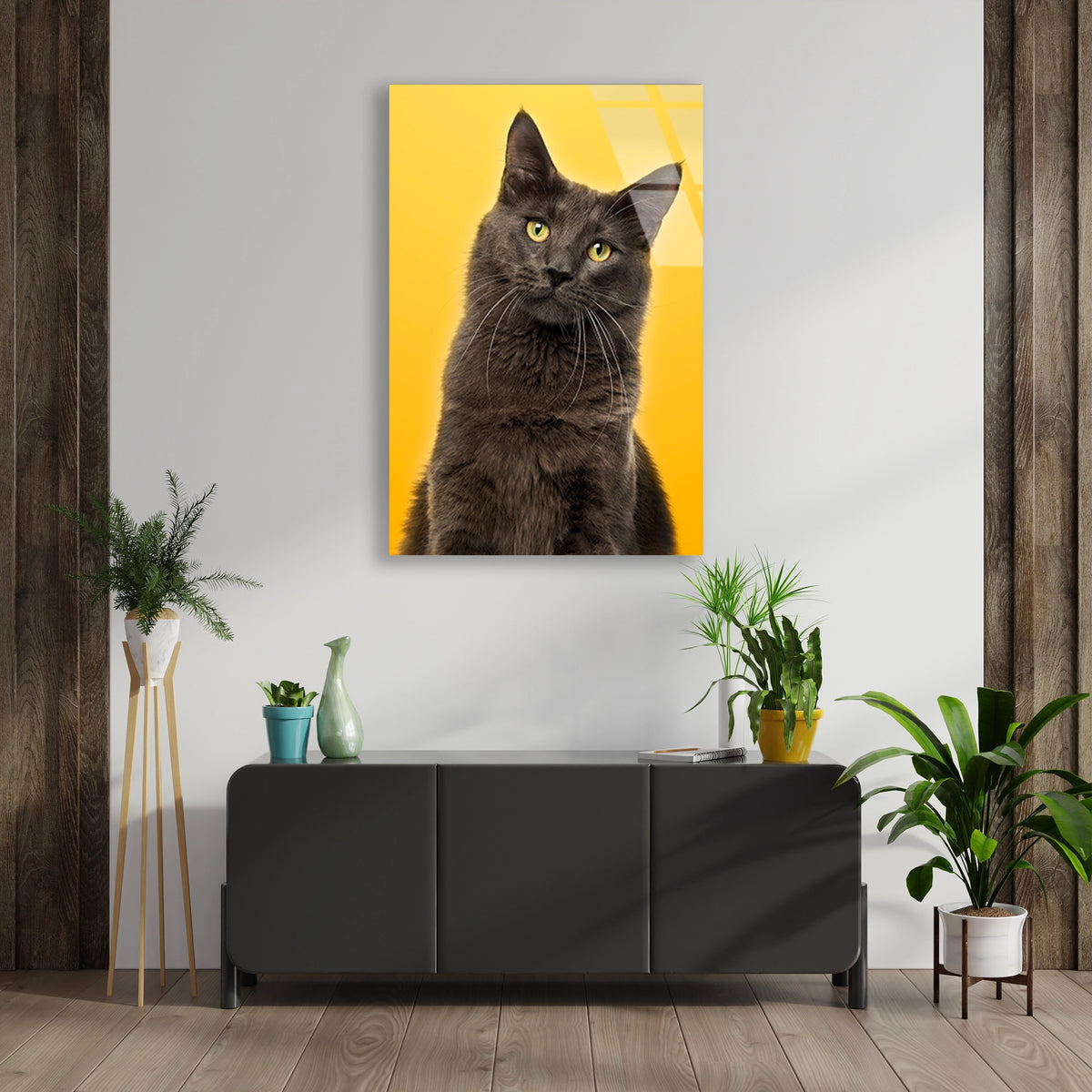 Sarı Fonda Gri Kedi Cam Tablo – Hayvan Duvar Dekoru - DEG0931